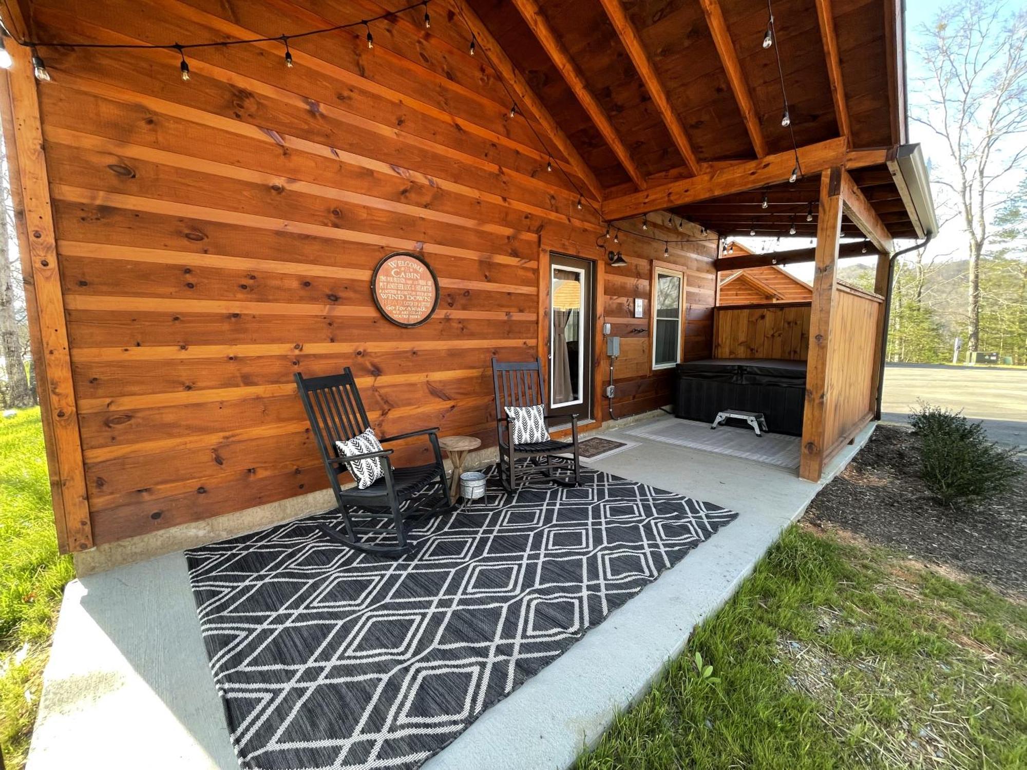 Fully Loaded Cabin In Heart Of Pigeon Forge Exterior foto