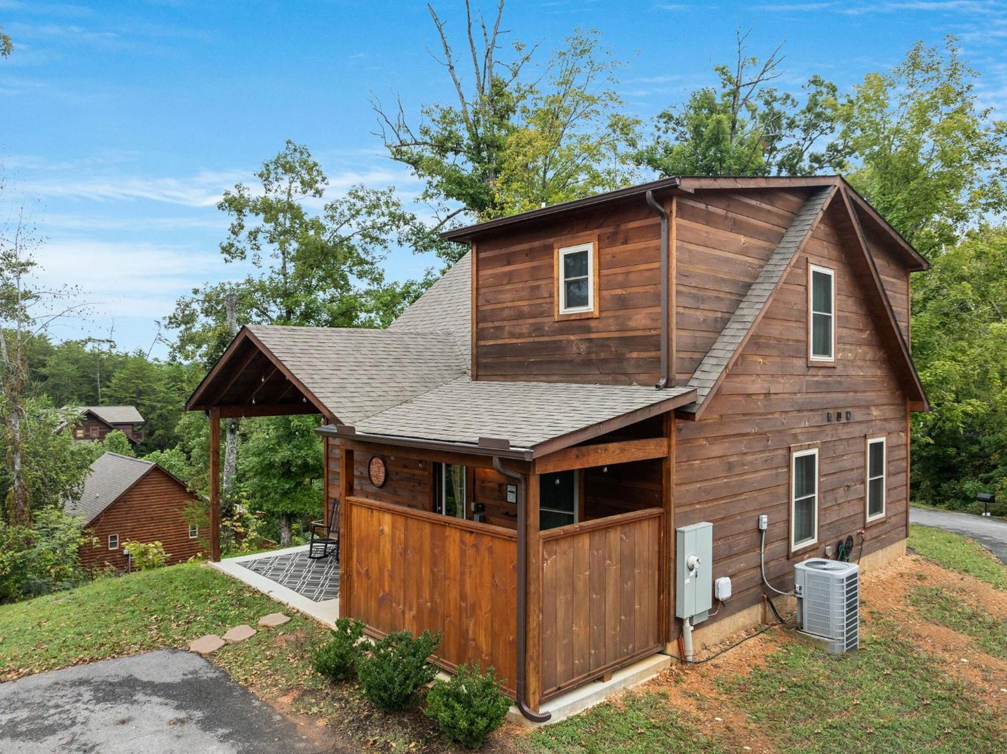 Fully Loaded Cabin In Heart Of Pigeon Forge Exterior foto