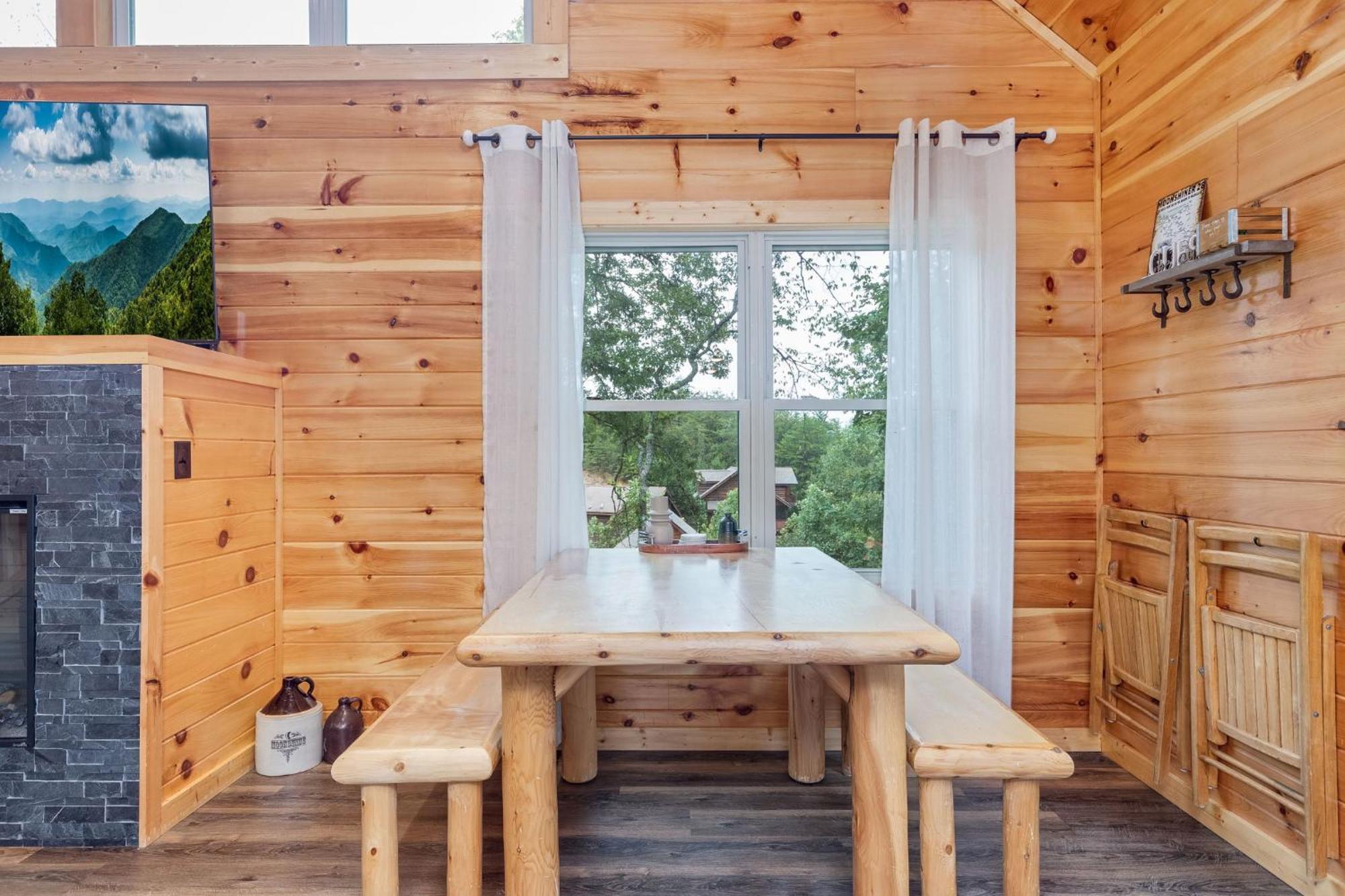 Fully Loaded Cabin In Heart Of Pigeon Forge Exterior foto